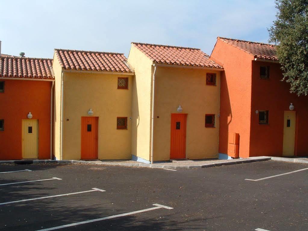 Village Vacances Le Lion De Mer Saint-Raphael (Var) Exterior photo