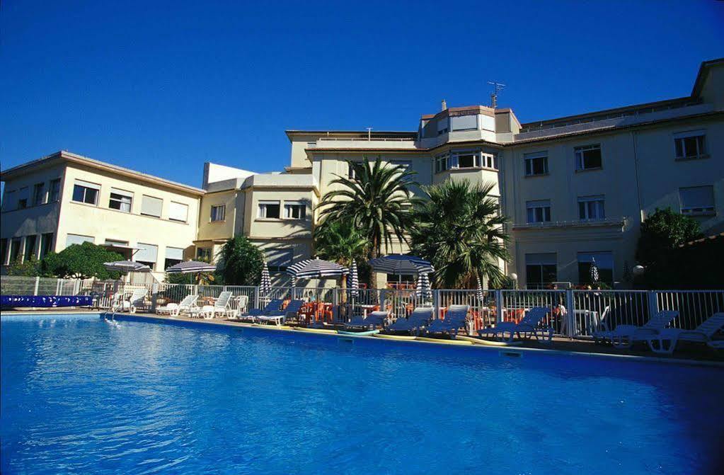 Village Vacances Le Lion De Mer Saint-Raphael (Var) Exterior photo