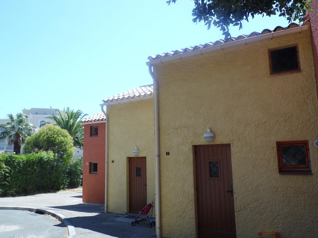 Village Vacances Le Lion De Mer Saint-Raphael (Var) Exterior photo